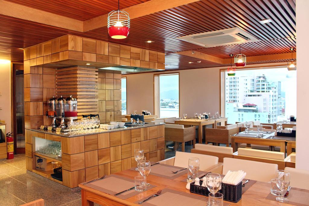 Golden Holiday Hotel Nha Trang Esterno foto