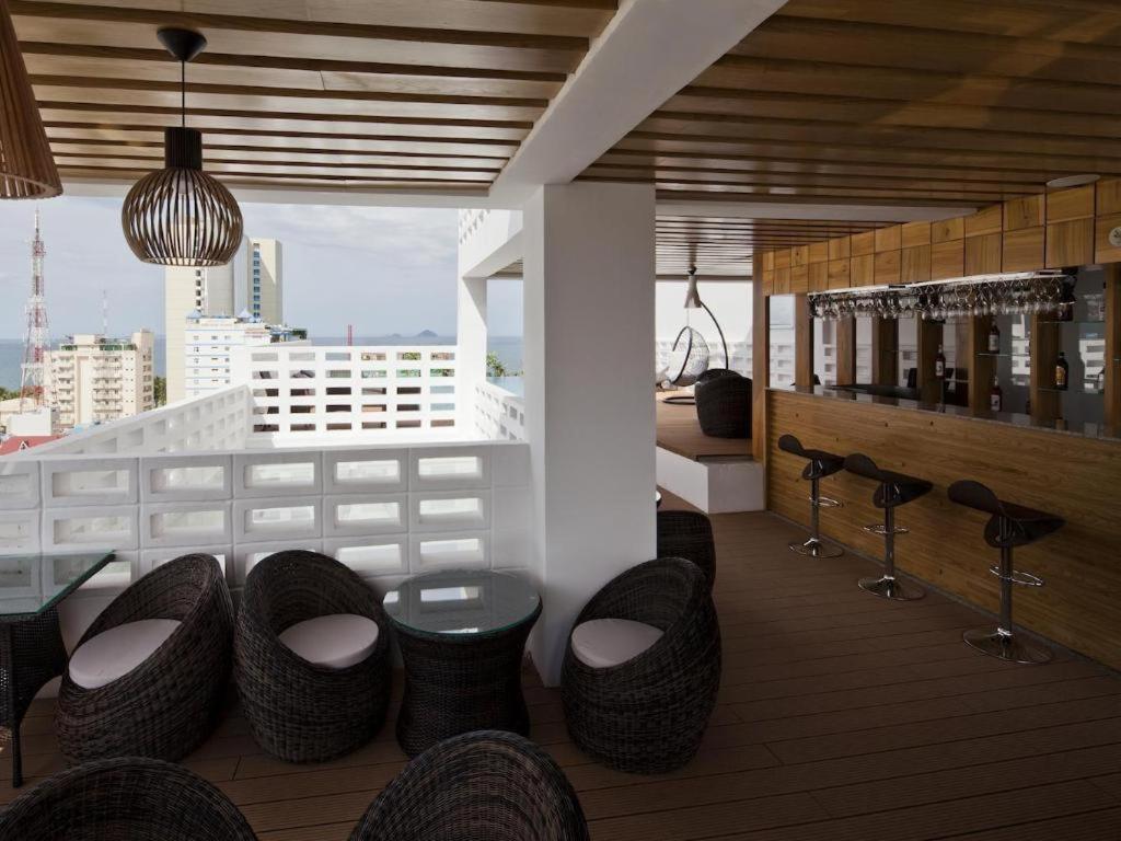 Golden Holiday Hotel Nha Trang Esterno foto