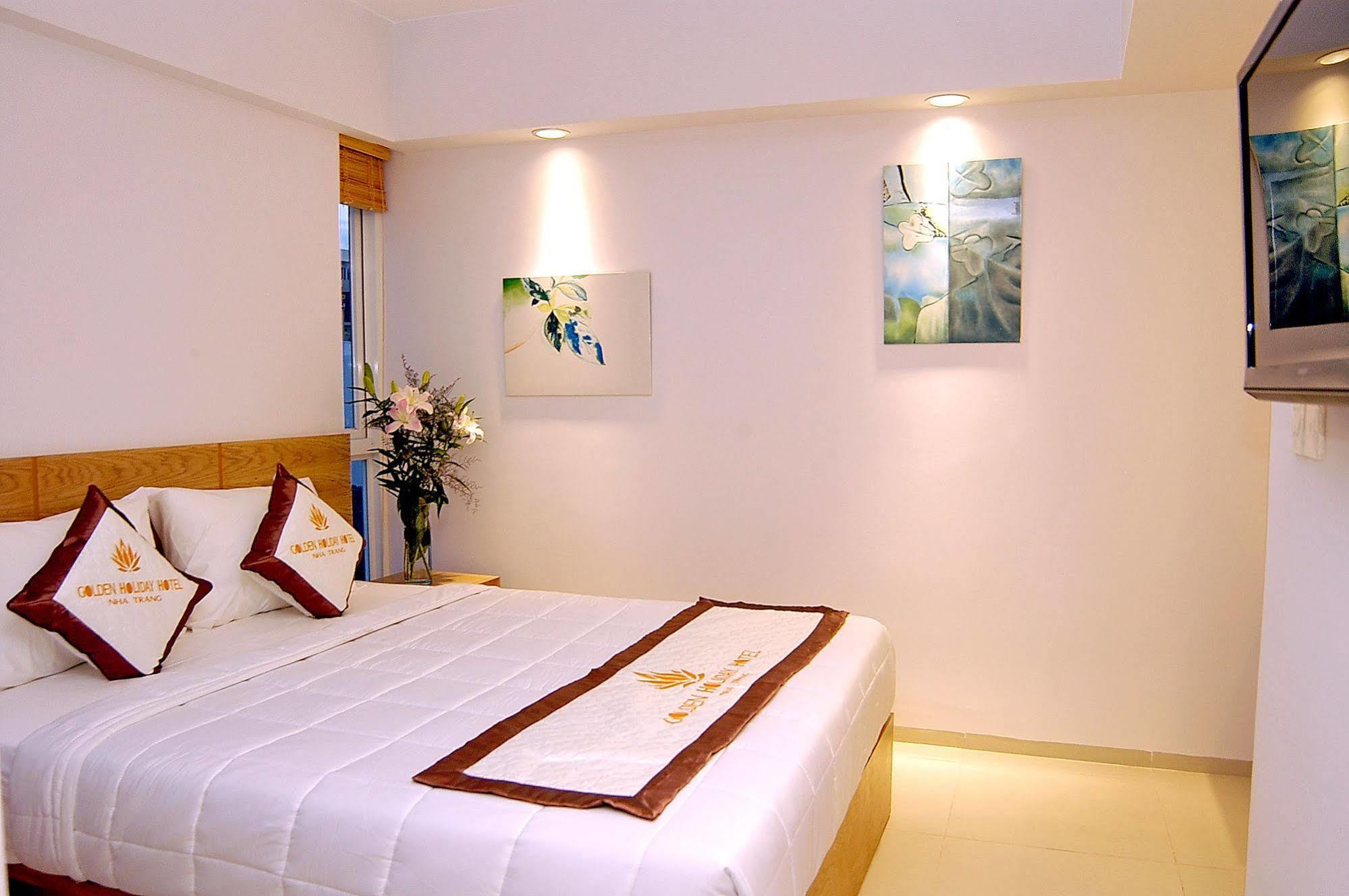 Golden Holiday Hotel Nha Trang Esterno foto