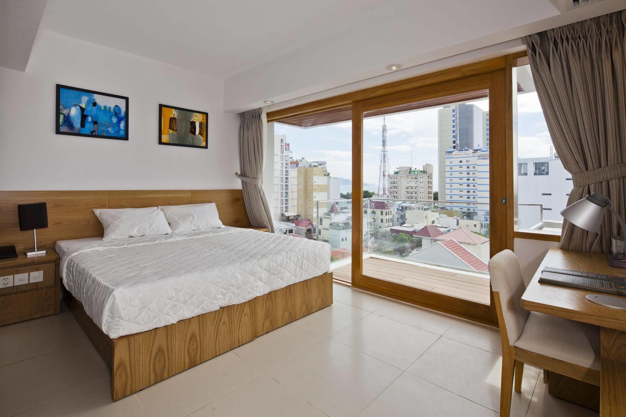 Golden Holiday Hotel Nha Trang Esterno foto