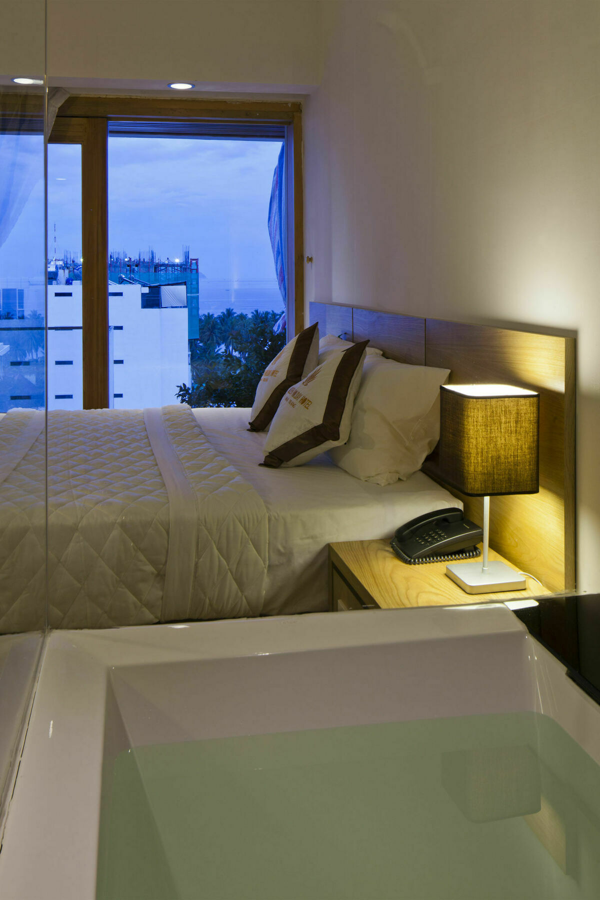 Golden Holiday Hotel Nha Trang Esterno foto